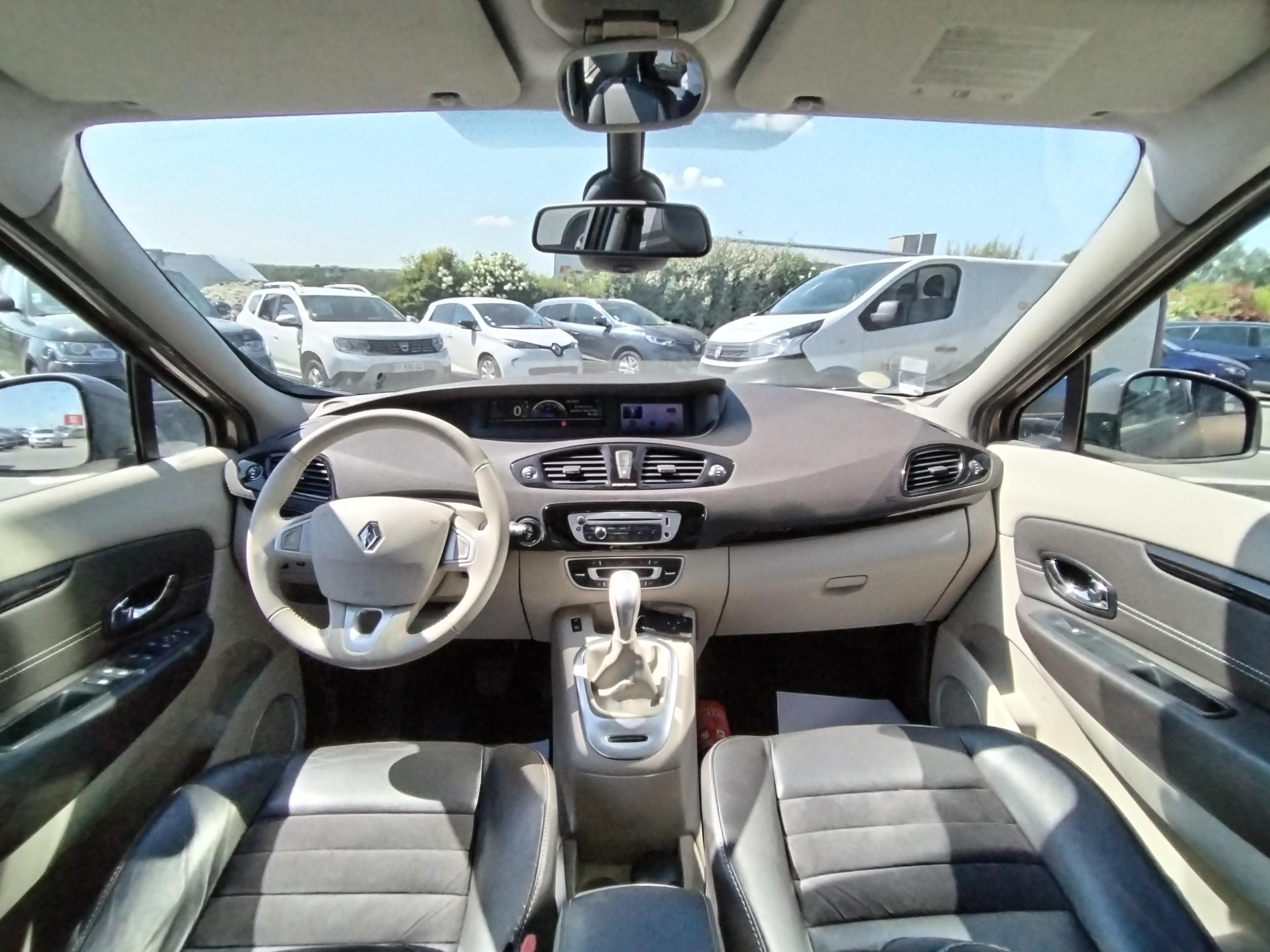 RENAULT  GRAND SCENIC III         